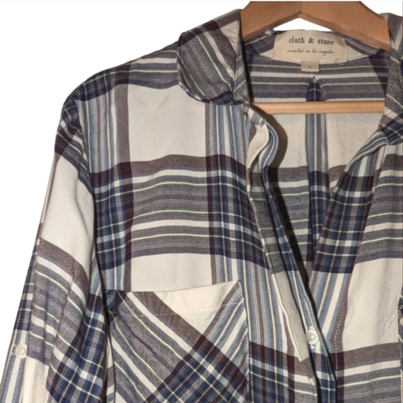 Cloth & Stone Plaid Button Down - Picture 2 of 14